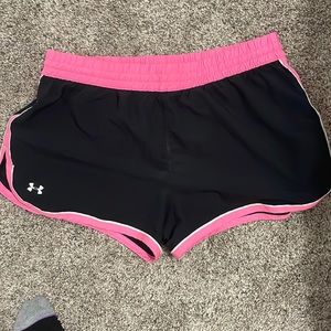Underarmour athletic shorts